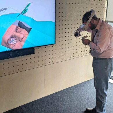 Dodworth facility pioneers VR training to boost cornea transplants